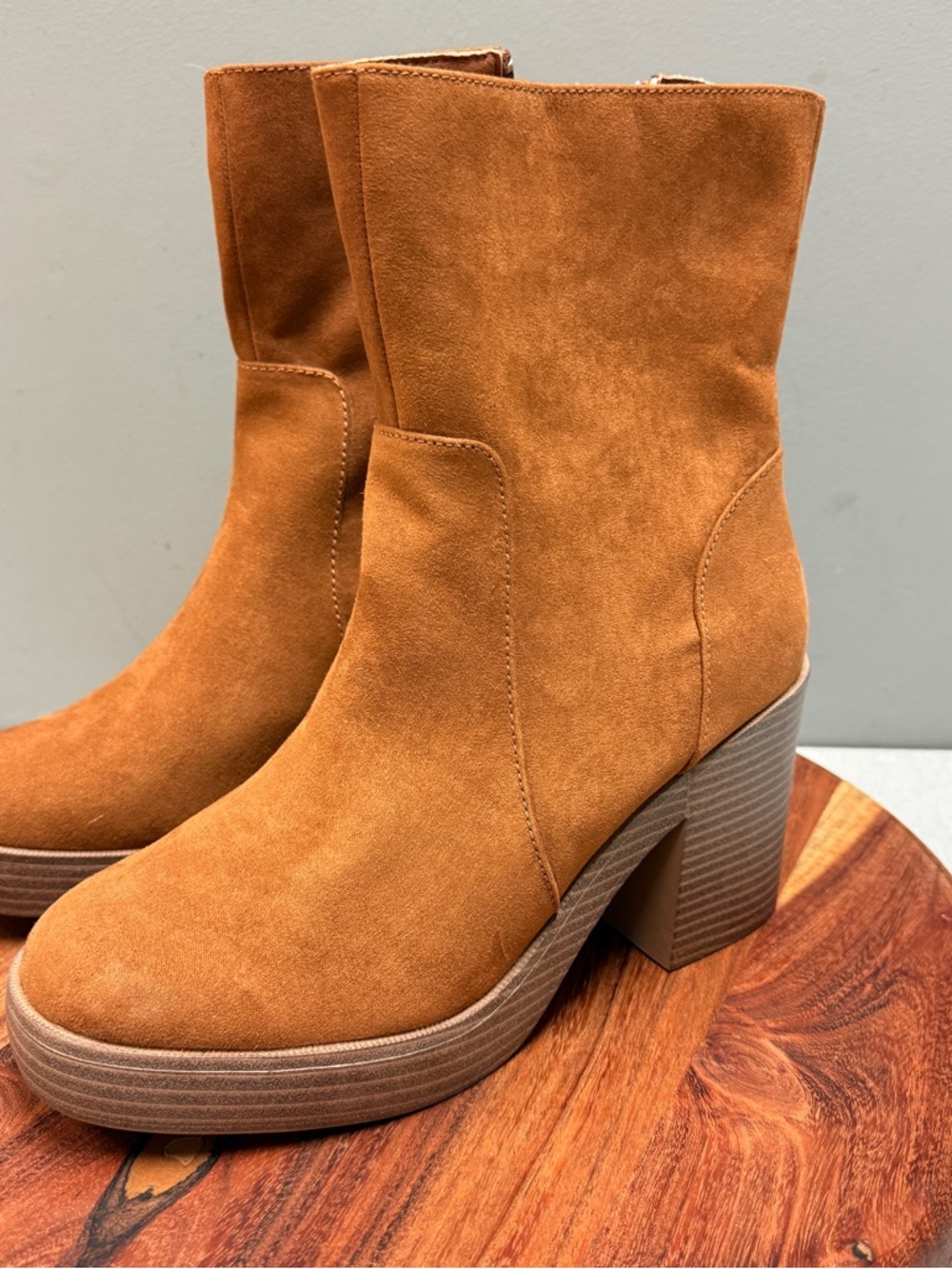 Women's Suede Block Heel Ankle Boots‎ by SO 7.5